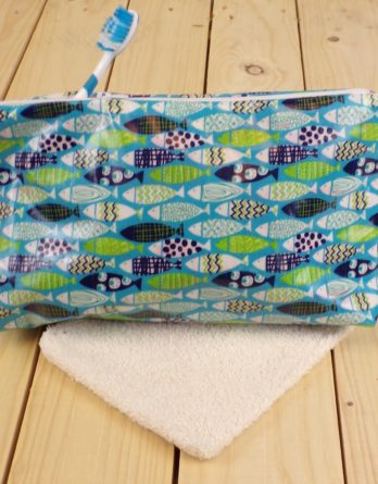 trousse de toilette enduite poissons