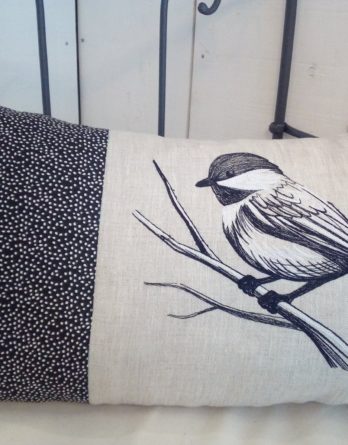coussin oiseau sur branche