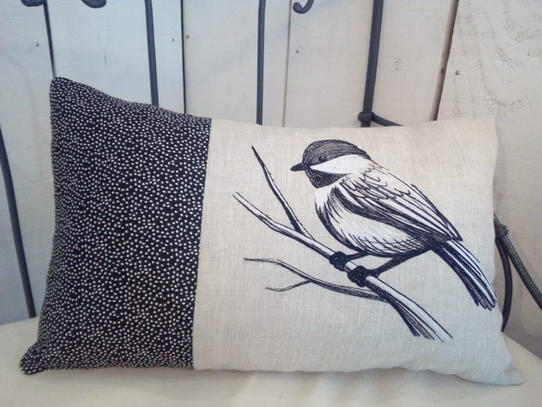 Coussin Lin Et Coton Noir à Pois Blanc Rectangle Brodé Oiseau