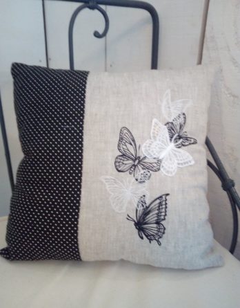 coussin lin papillon